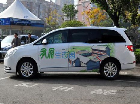 开阳户外车贴喷绘如何保持效果?